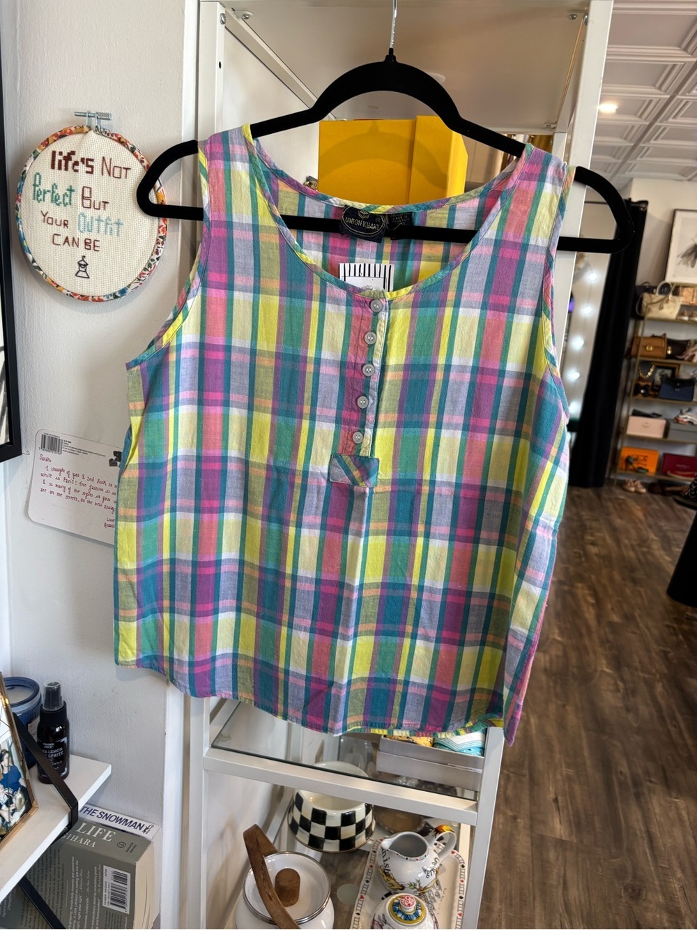 Vintage Inspired Sleeveless Plaid Tank Top - Multicolor